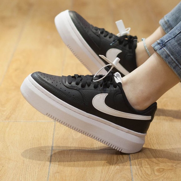 Nike Women's Court Vision Alta Casual Sneakers size 8 - Picture 6 of 10